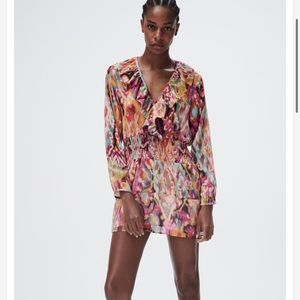 NEVER WORM. BRAND NEW. Zara. RUFFLED PRINT DRESS. Size M